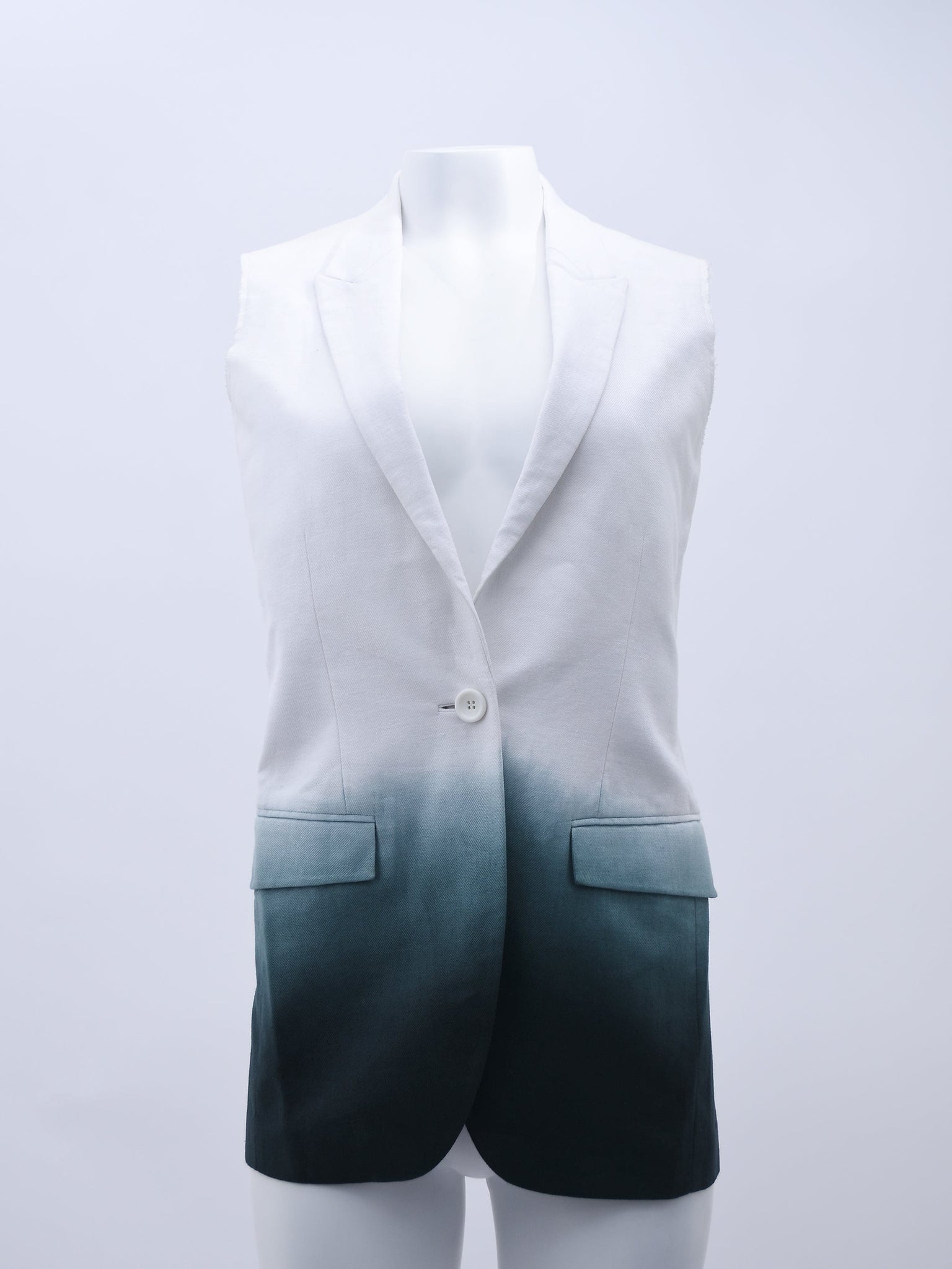 WHITE DIP DYE SLEEVELESS BLAZER